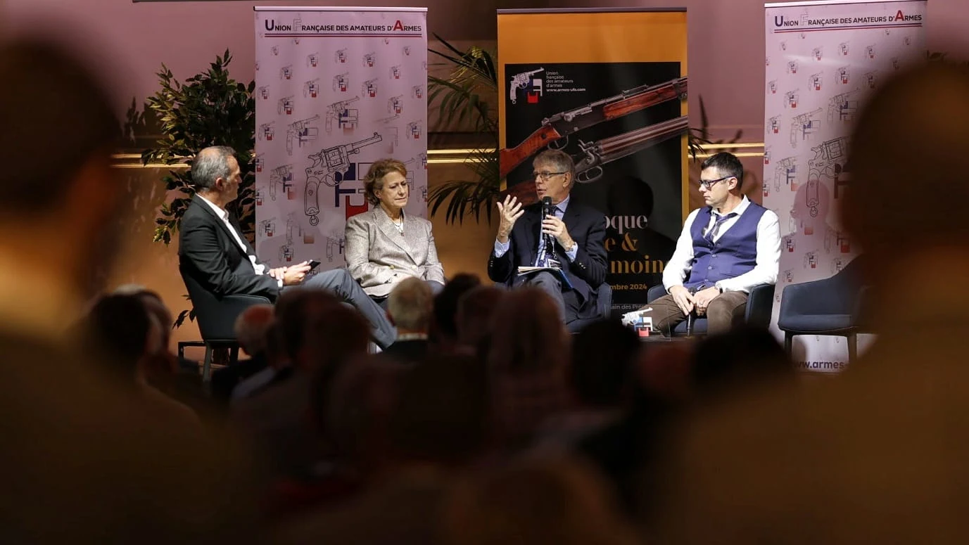 Table ronde du colloque « Arme et patrimoine » de l’UFA – La Brune Qui Pétille